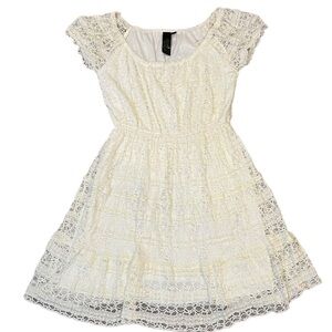 TRIXXI DRESS off white lace size large lined elastic waist